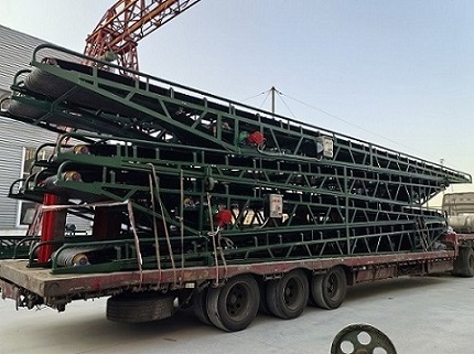 皮帶輸送機(jī)